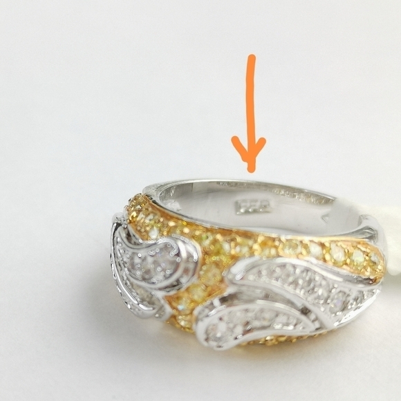 Nwt two tone 14k yellow and white gold CZ band ring size 6 - Picture 5 of 9